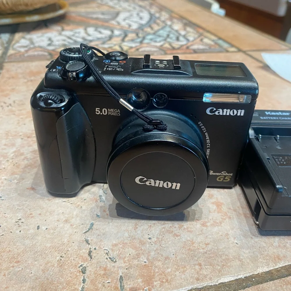 Canon power shot g5 camera